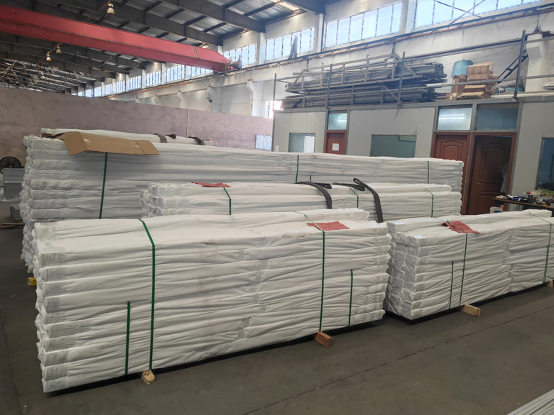 Lager für Aluminiumprofile