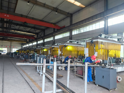 Werkstatt zur Herstellung von Erdungsschrauben